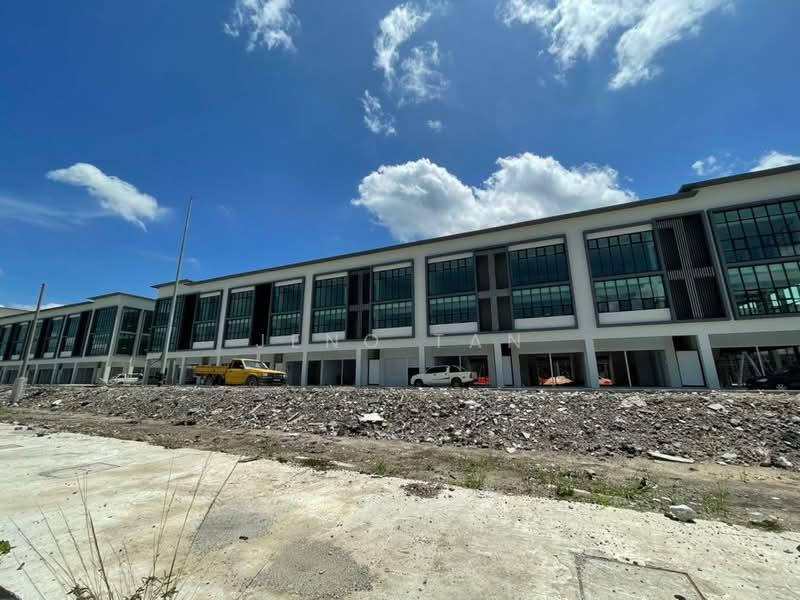 Pine parade phase 2 shop lot facing main road at kuching Sarawak Malaysia - 4