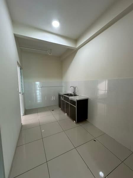 Straits Garden Condominium - 4
