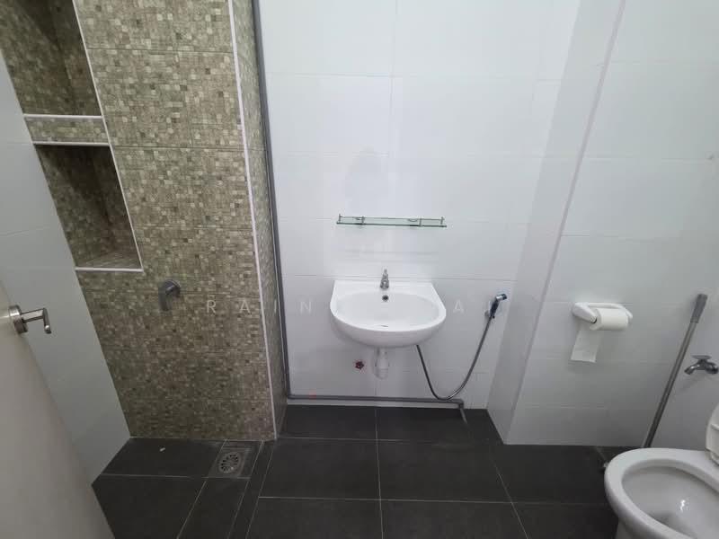 26th Avenue, Bukit Indah - 2
