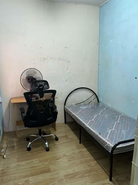 Flat PKNS Section 7 - 4