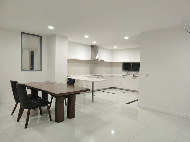 Gateway Kiaramas - 2