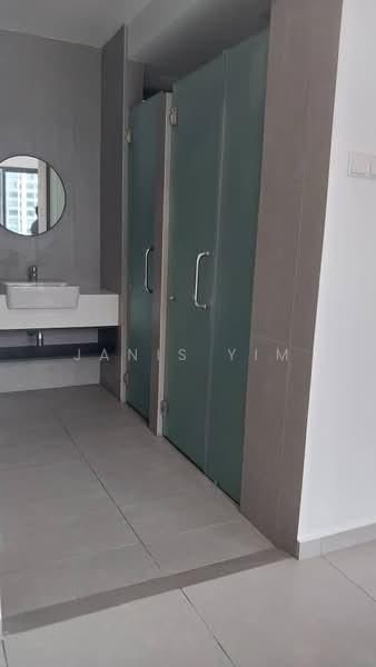 YOLO Signature Suites - 2
