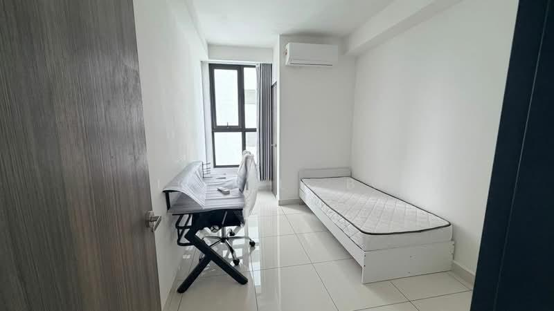 Lakeview Suites @ Edumetro - 3
