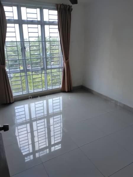 D'Ambience Residences (Pangsapuri Ikatan Flora) - 3