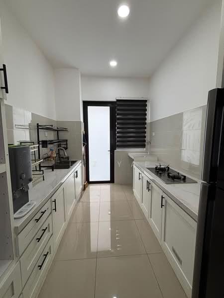RESIDENSI BOTANI 1 - 4