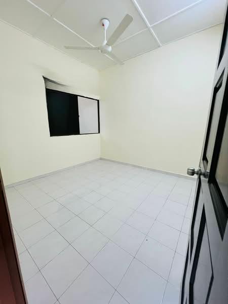 Taman Johor Jaya - 2