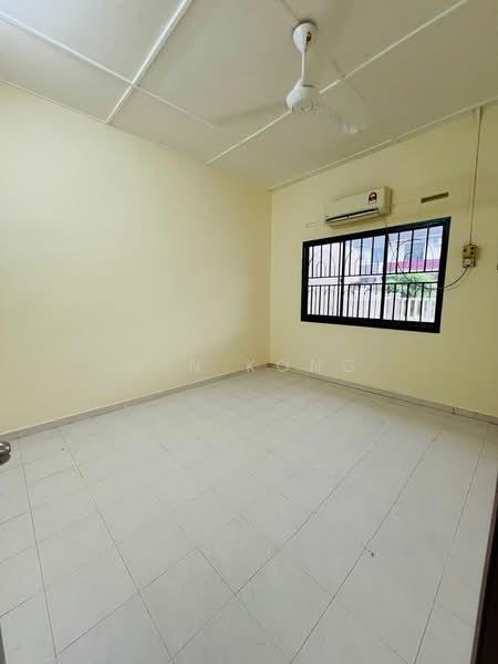 Taman Johor Jaya - 3