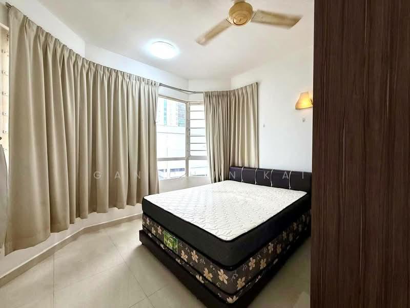 Gurney Park Condominium - 5