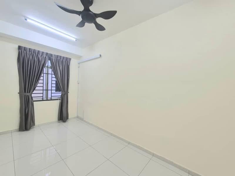Rini Hills 2 - 5
