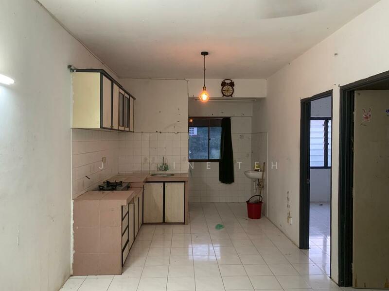 Bukit Jambul Indah Apartment - 1