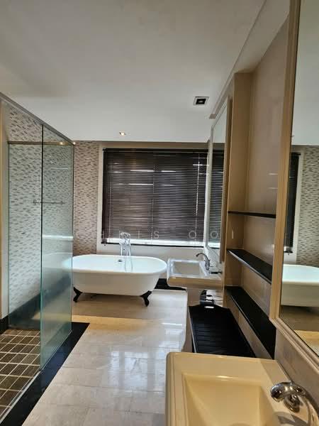 Quayside Seafront Resort Condominiums - 5