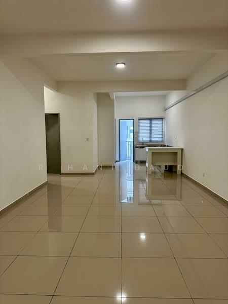 Townhouse Greenwoods Seraya Salak Perdana SEPANG - 2