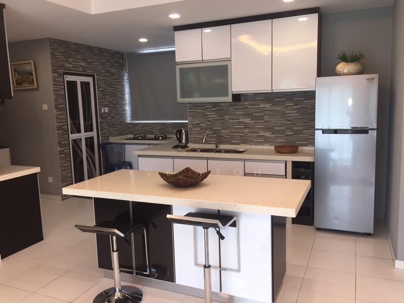 One World 2 (1-Sky) - 2