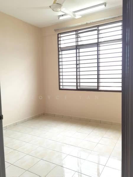 Indah Court Apartment - 5