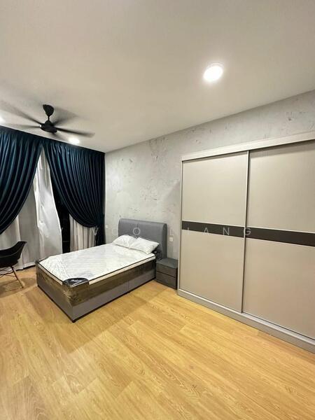 Bay Point @ Country Garden Danga Bay - 5