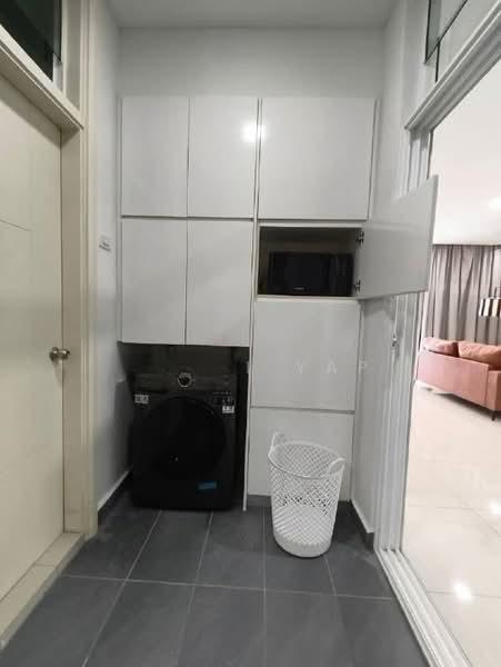 Medini Signature - 3