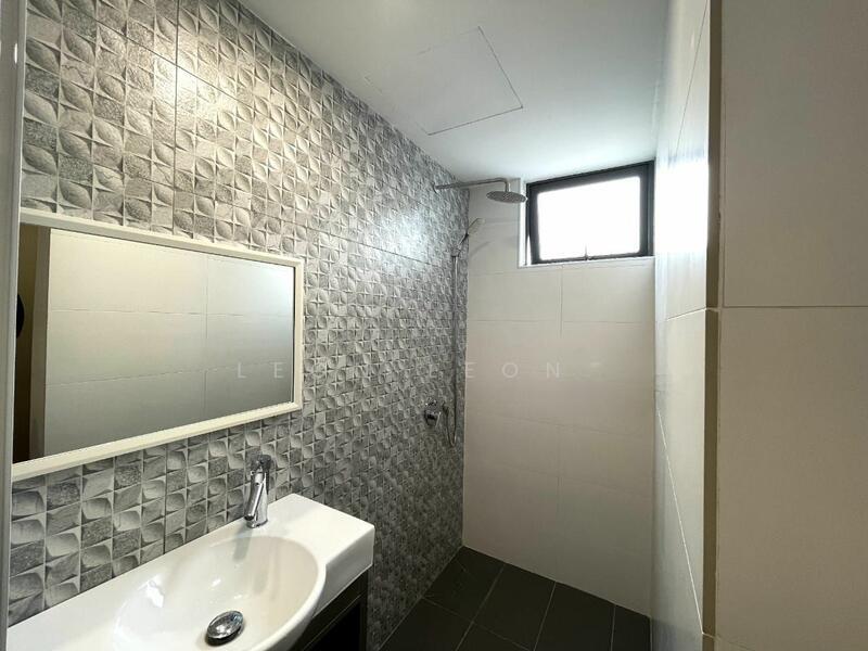 SkyVille 8 @ Benteng 8 - 5