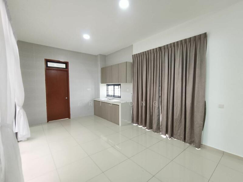 Garden Villas, Bukit Indah - 2