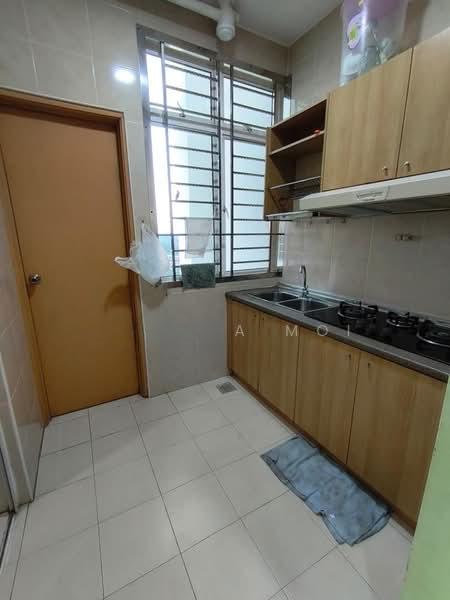 Sri Samudera Apartment (Seaview Residence Suites) - 2