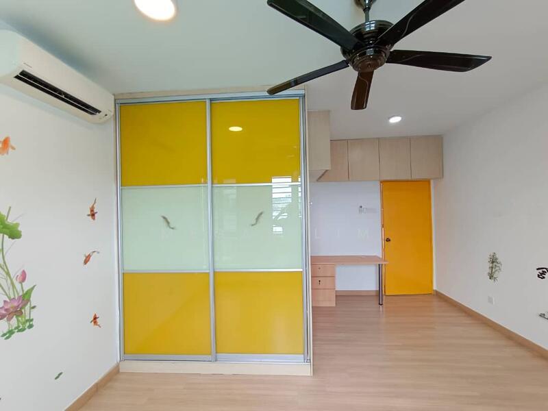 Palace Court (Sri Istana) - 2