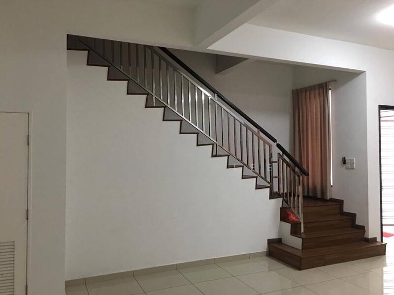 Garden Villas, Bukit Indah - 3