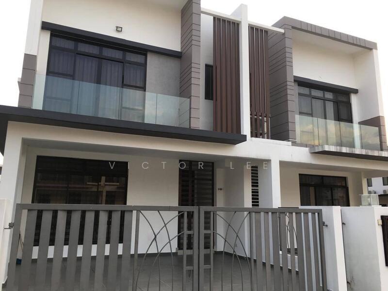 Garden Villas, Bukit Indah - 1