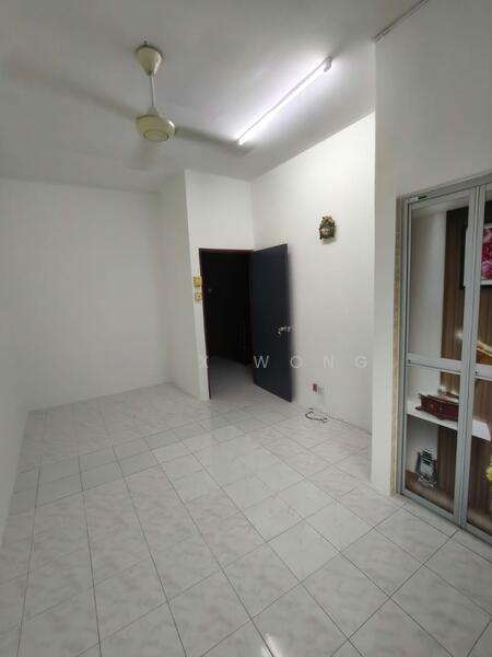 Double Storey Semi D at Bayan Lepas - 4