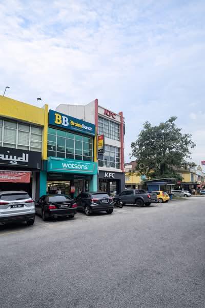 Taman Puncak Jalil - 2