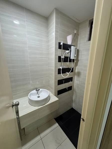 D'Summit Residences - 4