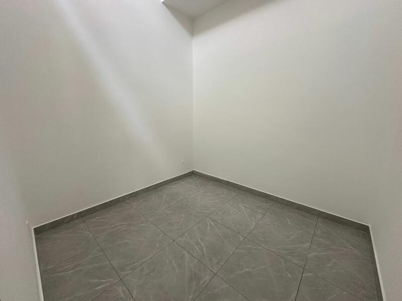 Iconia Garden Residence - 3