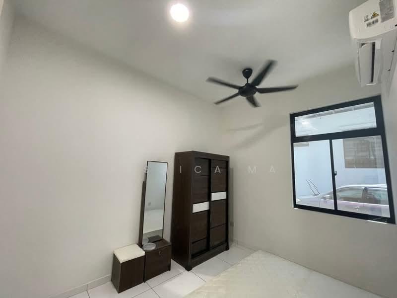 26th Avenue, Bukit Indah - 5