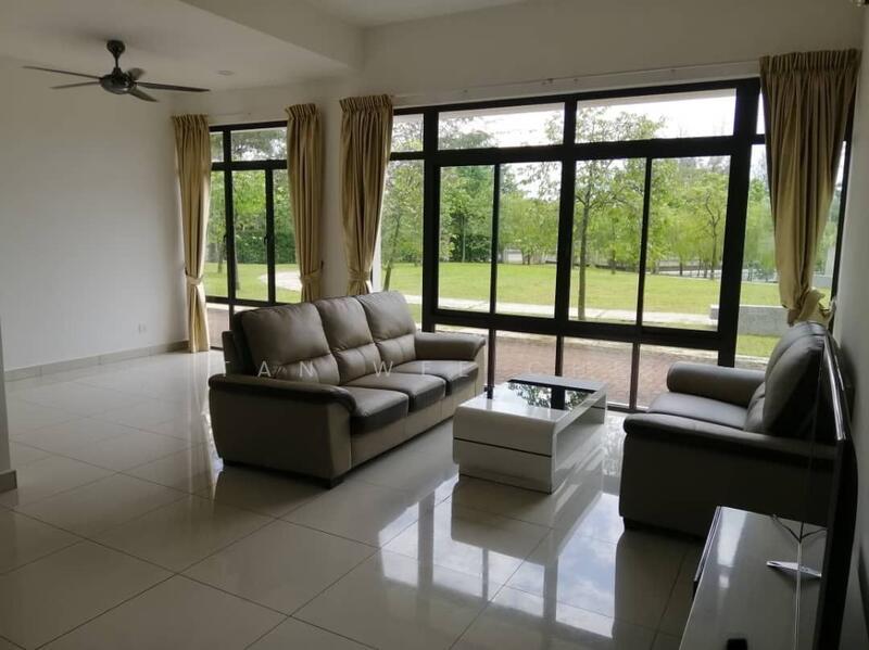 The Canal Garden South, Horizon Hills - 1