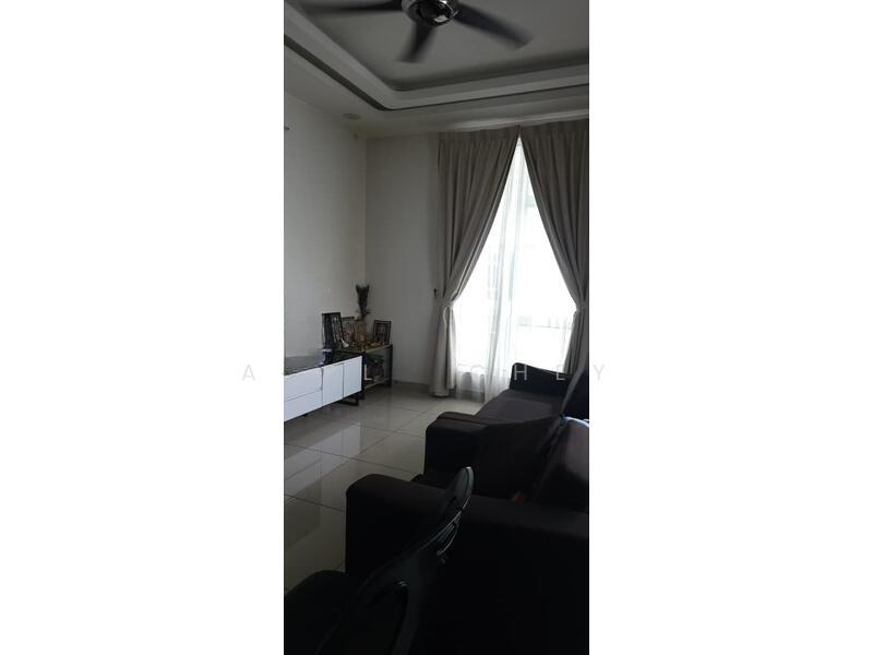 M Condominium @ Larkin - 1