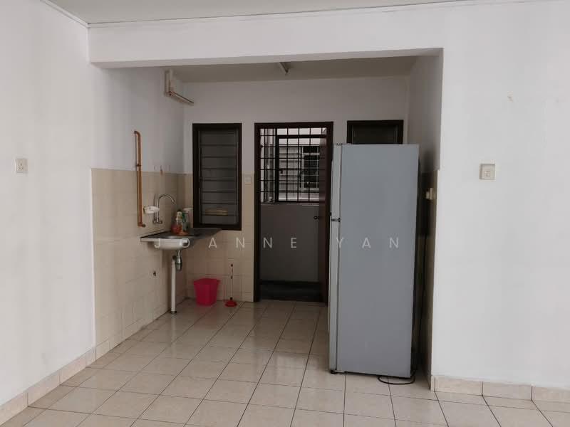 Pangsapuri Jati Selatan - 5
