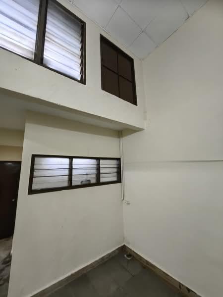 Taman Putra - 4