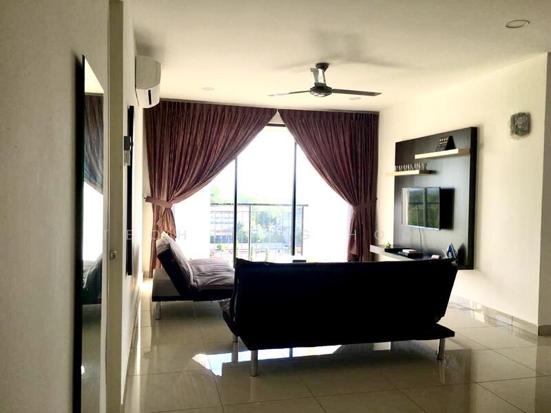 Upper East @ Tiger Lane - 2