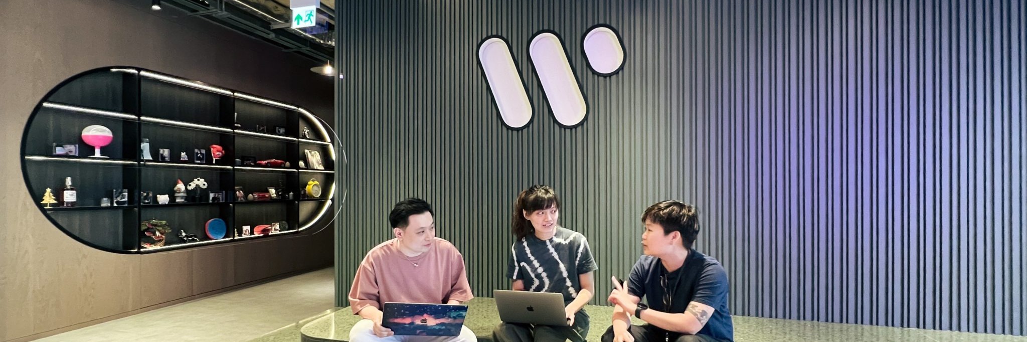 Warner Music Group - Image 1